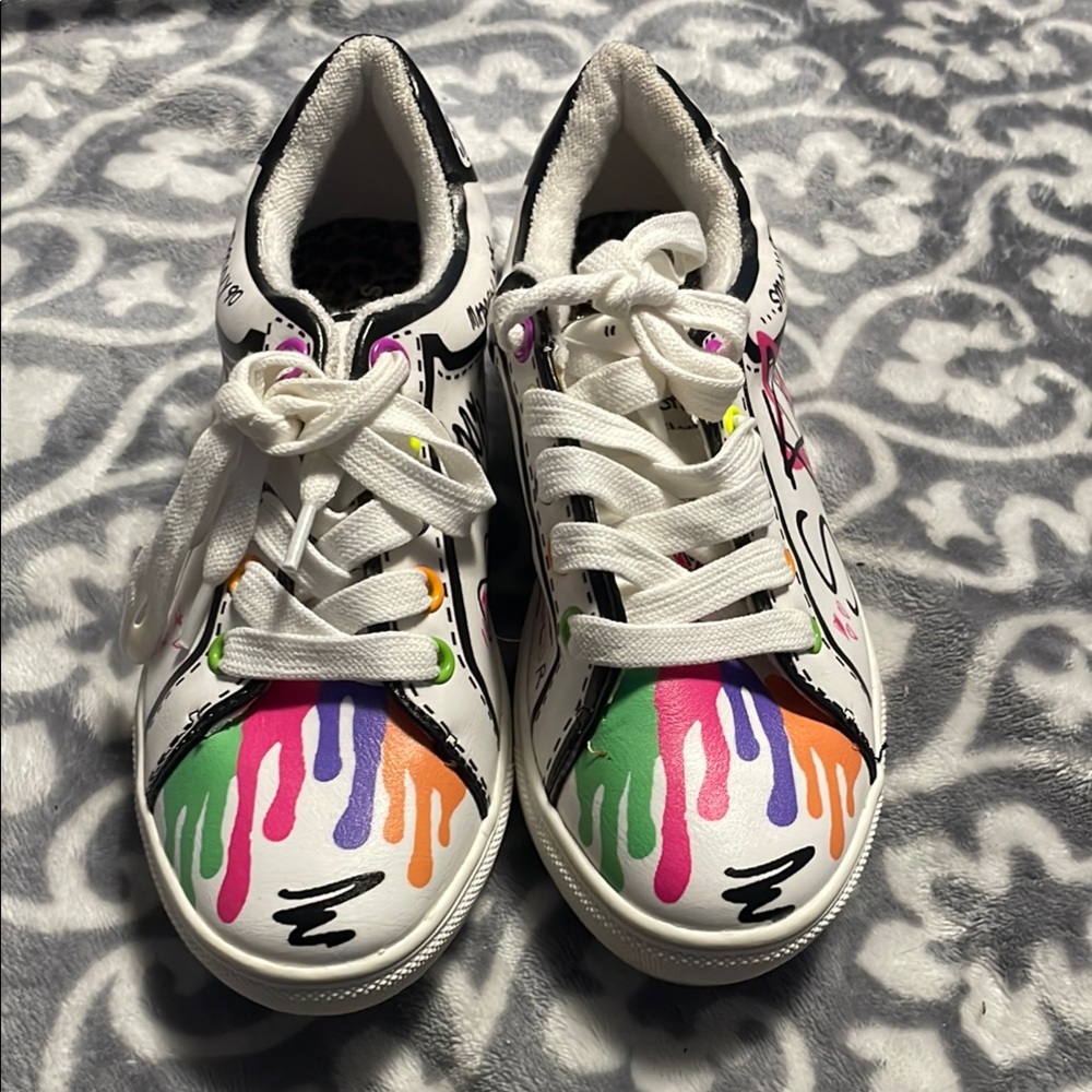 Steve Madden White and Pink Sneakers with Vibrant Design